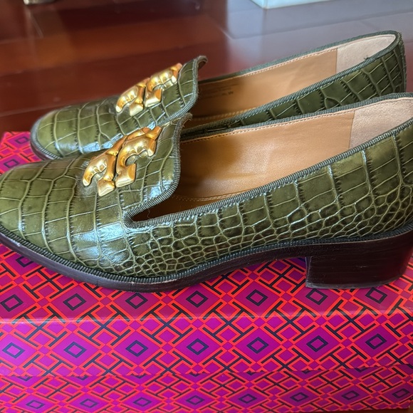 Stunning Tory Burch shoes. Croc effect leather, dark green. - Picture 3 of 4